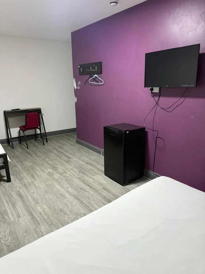 Room Fanshawe Avenue in Greater London