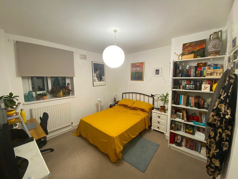 Room Stockwell Road in Greater London