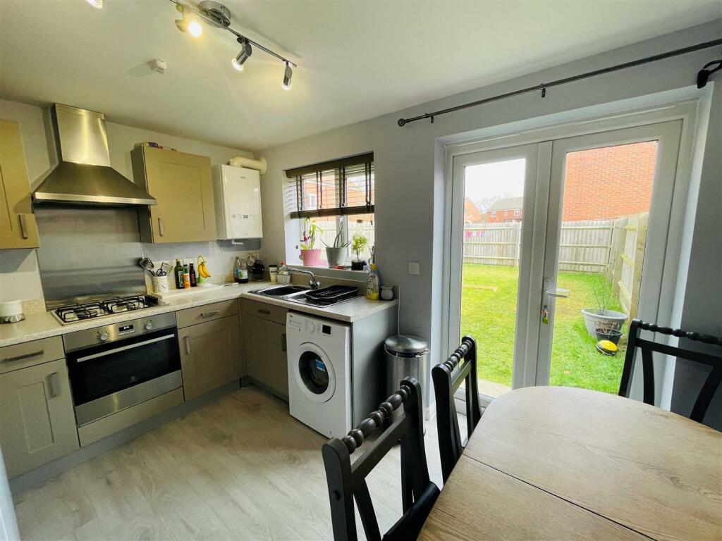 House Academy Close in Melksham