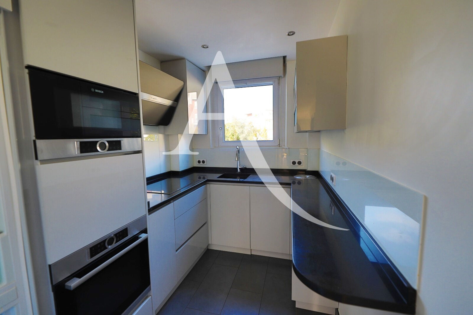 Flat Rue Philippe Triaire in Nanterre