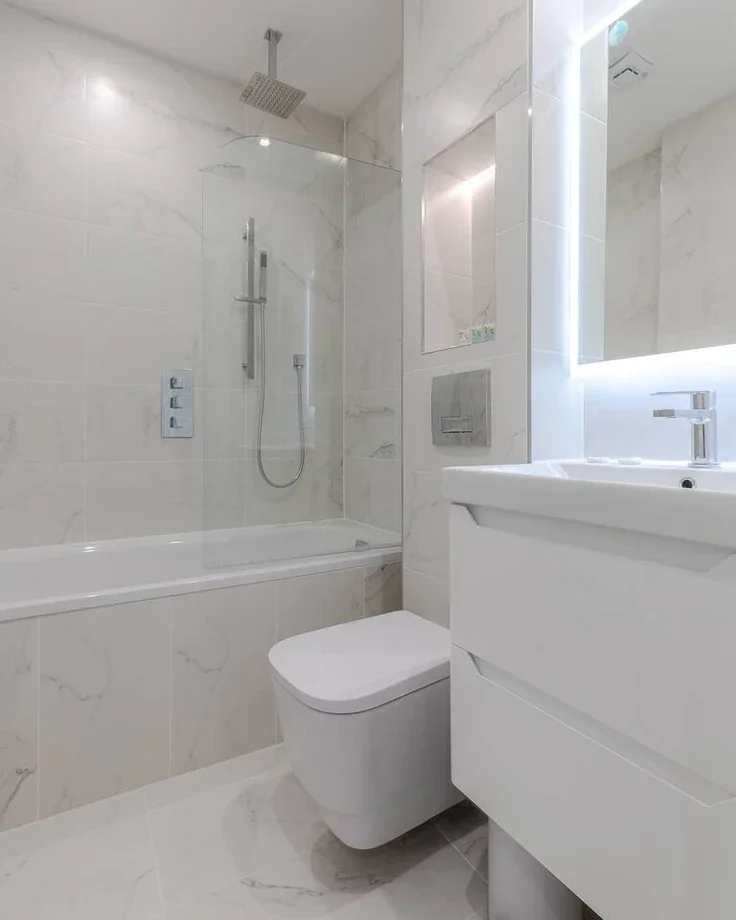 Flat Nassau Street in City of Westminster
