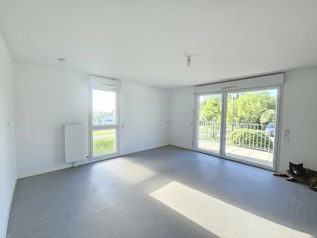 Flat Avenue des Champs Bleus in Vezin-le-Coquet