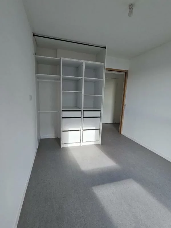 Flat Avenue des Champs Bleus in Vezin-le-Coquet