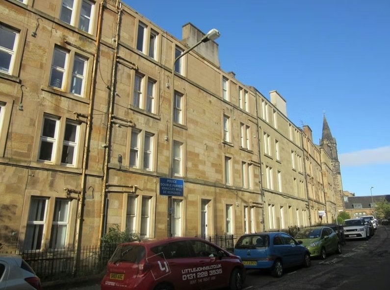 Flat Caledonian Place in City of Edinburgh