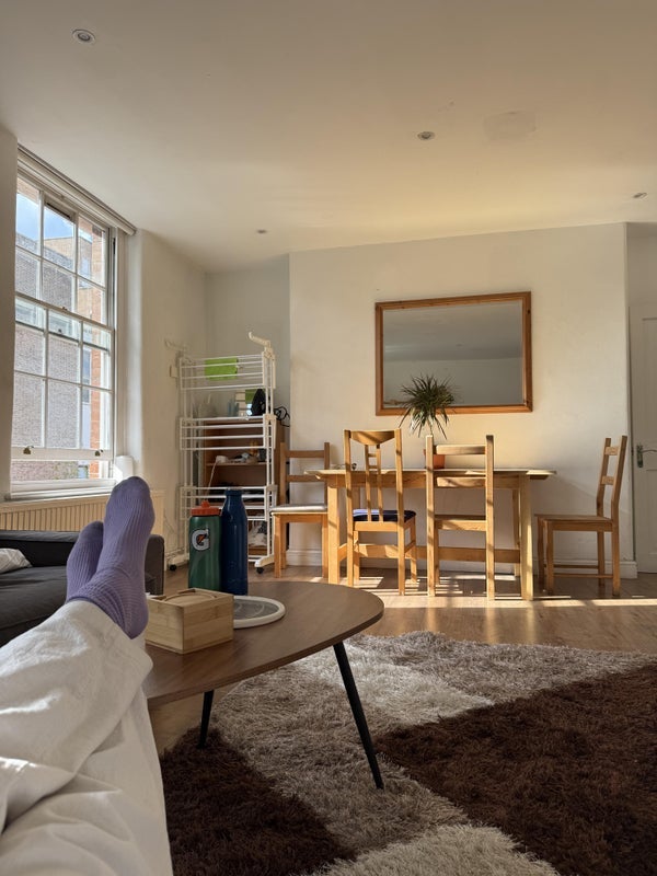Room Boundary Street in Greater London