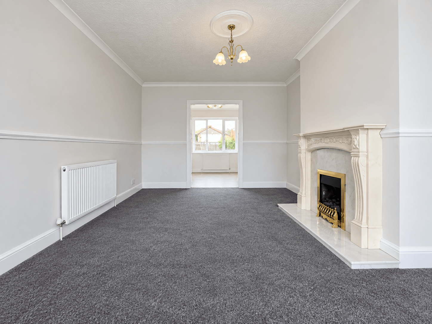 Flat Haddon Road in Greater London