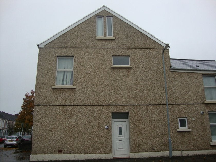 Flat St. Helens Crescent in Swansea