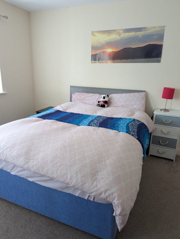 Room Broad Lane in Liverpool