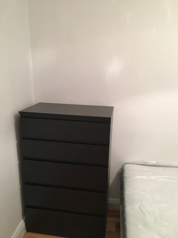 Room Sandhurst Road in Greater London