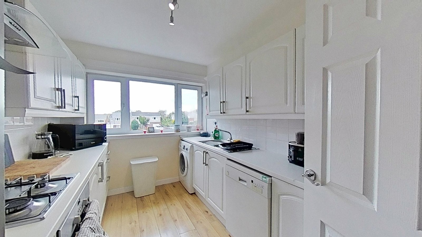 Flat Cockburn Crescent in City of Edinburgh
