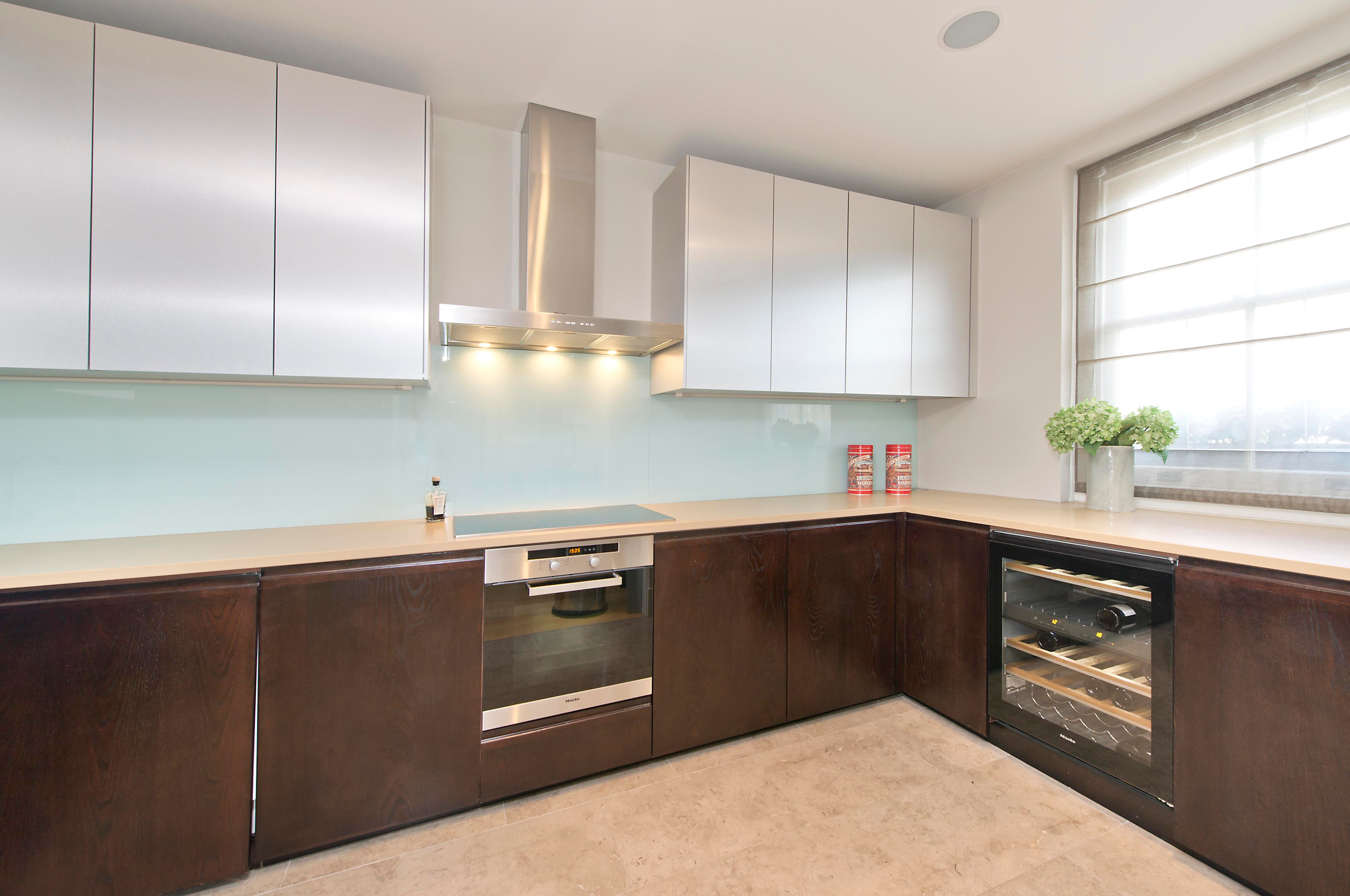 Flat Kynance Mews in Greater London