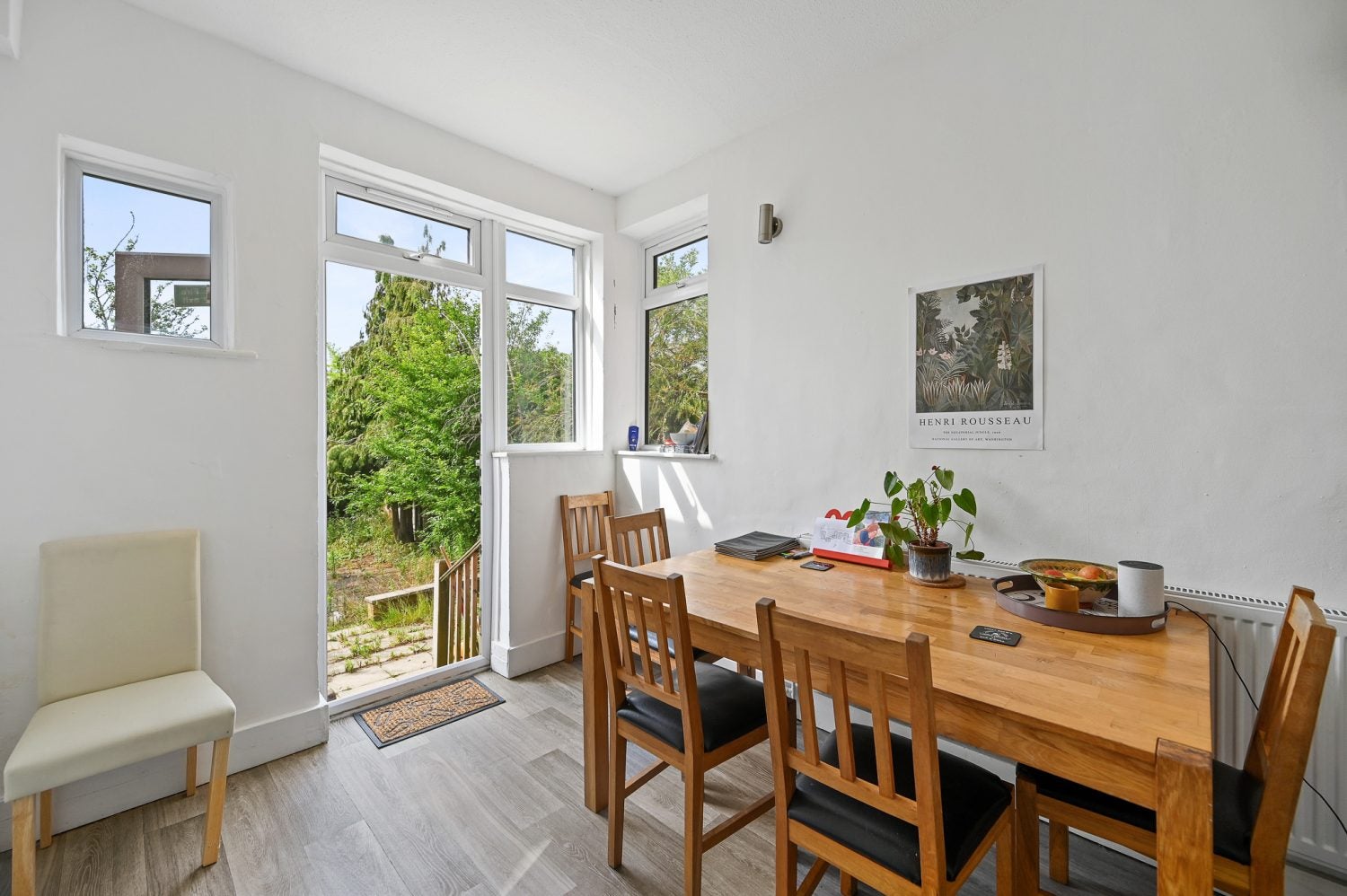 Flat Dollis Hill Lane in Greater London