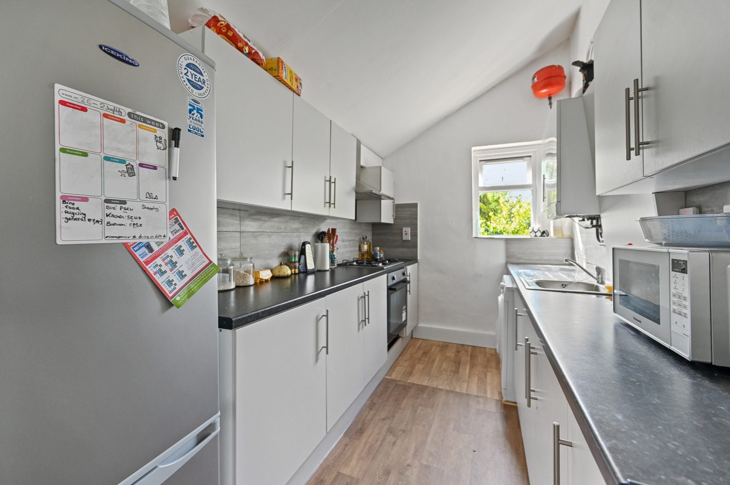 Flat Dollis Hill Lane in Greater London