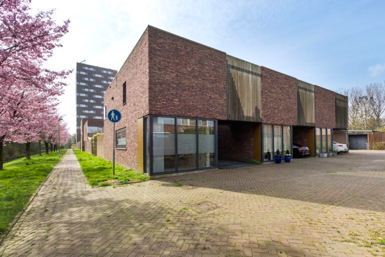 Huis Zonnebaarsstraat 6 in Hoogvliet Rotterdam