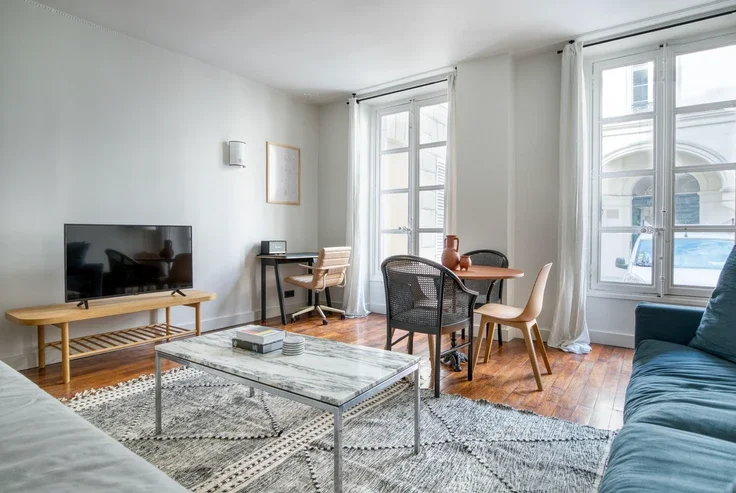 Flat Impasse de Valmy in Paris