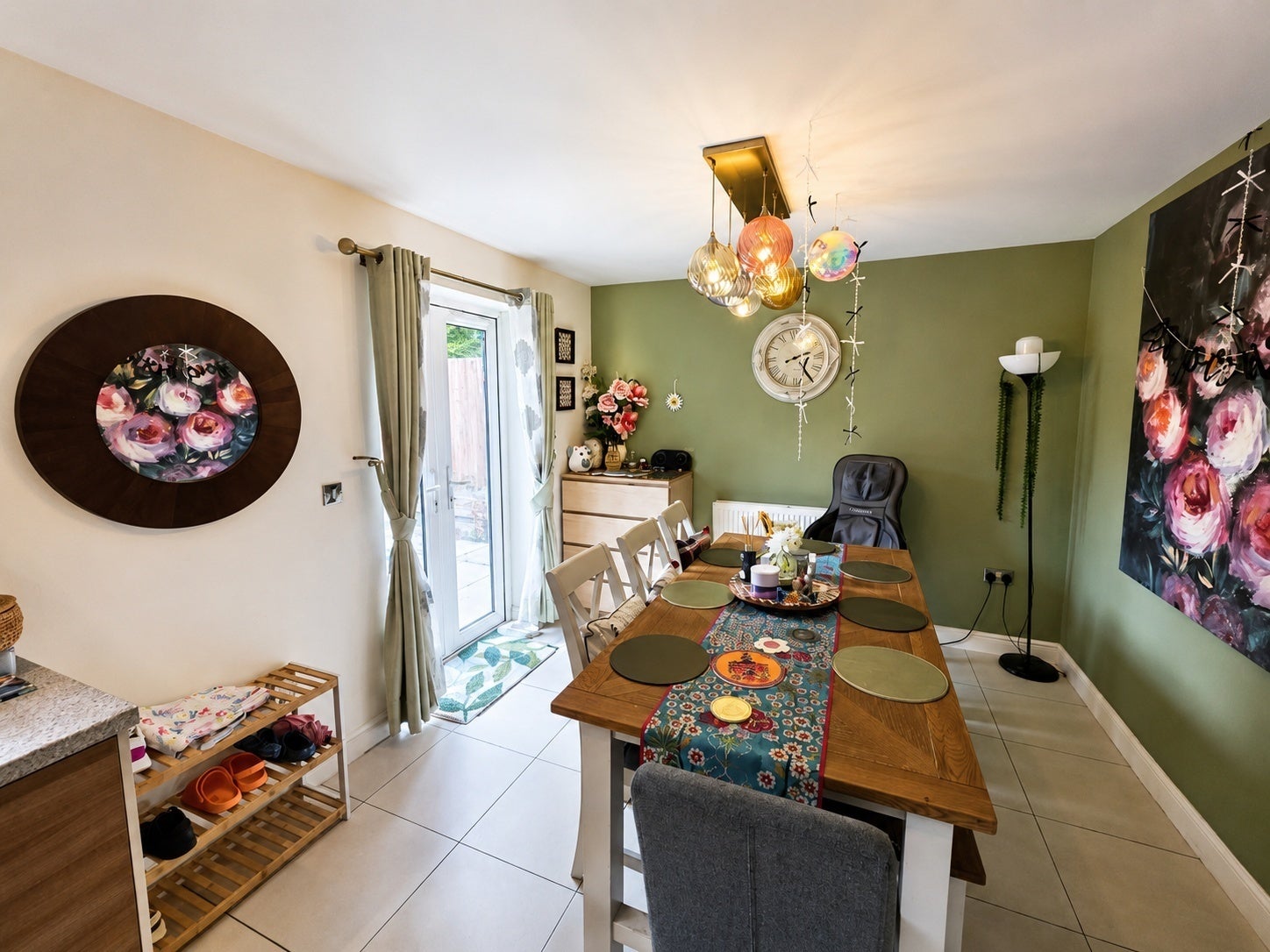 Flat Sandsdown Close in High Wycombe