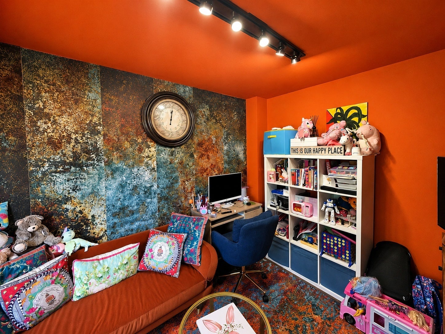 Flat Sandsdown Close in High Wycombe