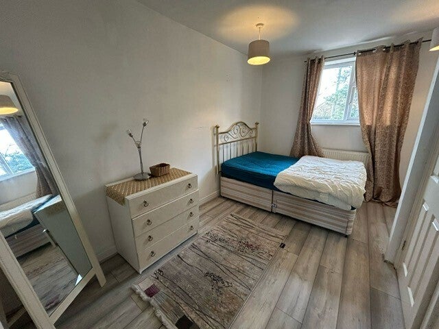 Flat Cranston Grove in Stockport