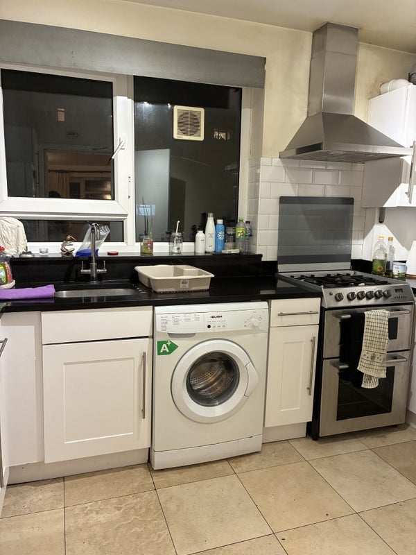 Flat Studley Road in Greater London