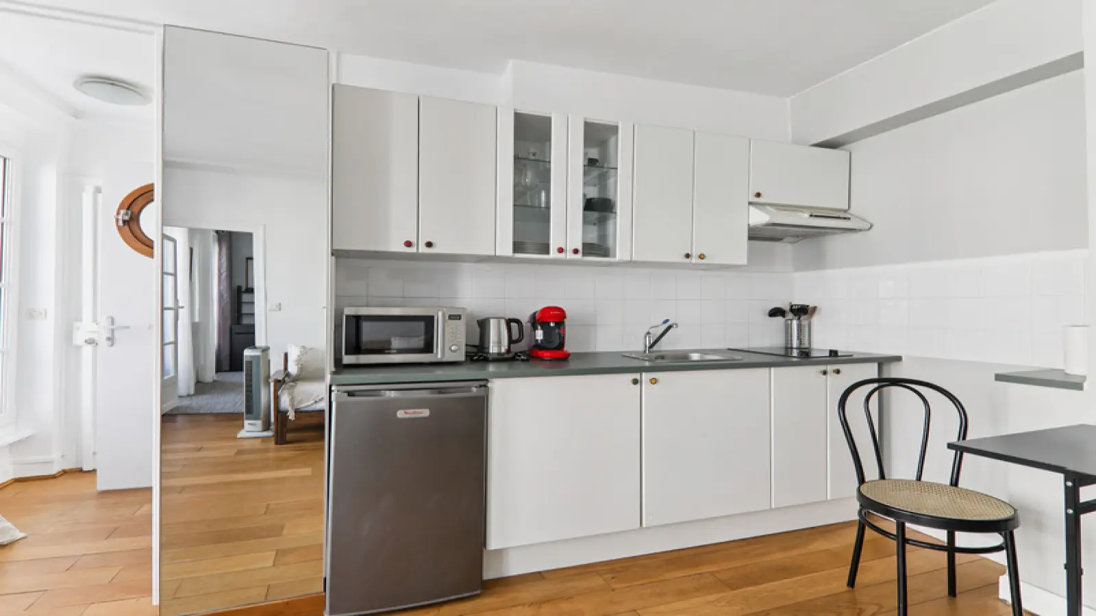 Flat Rue de Charenton in Paris