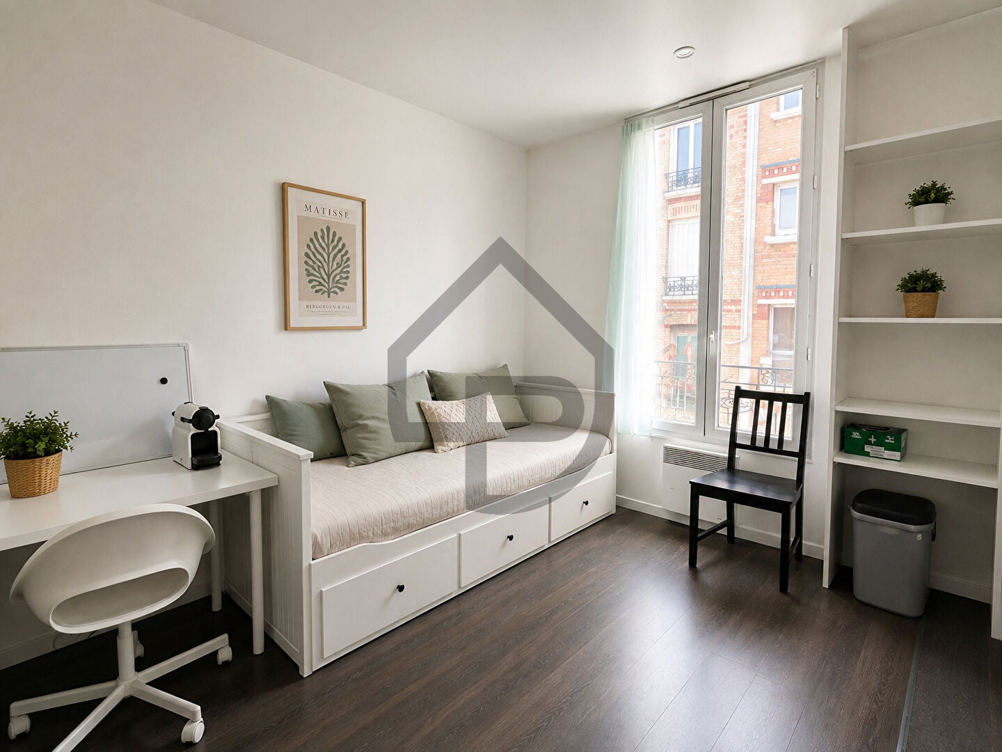 Flat Rue Guy de Gouyon du Verger in Arcueil