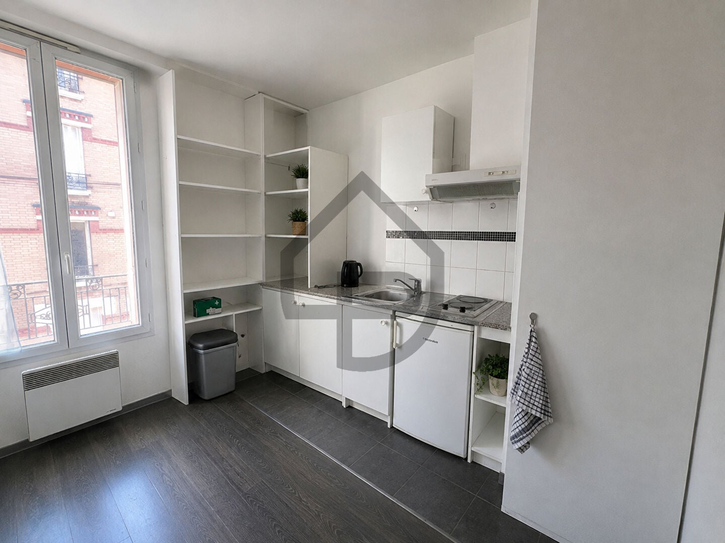 Flat Rue Guy de Gouyon du Verger in Arcueil
