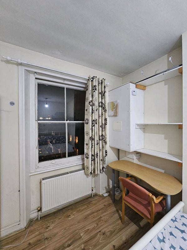 Room Avonmore Road in Greater London