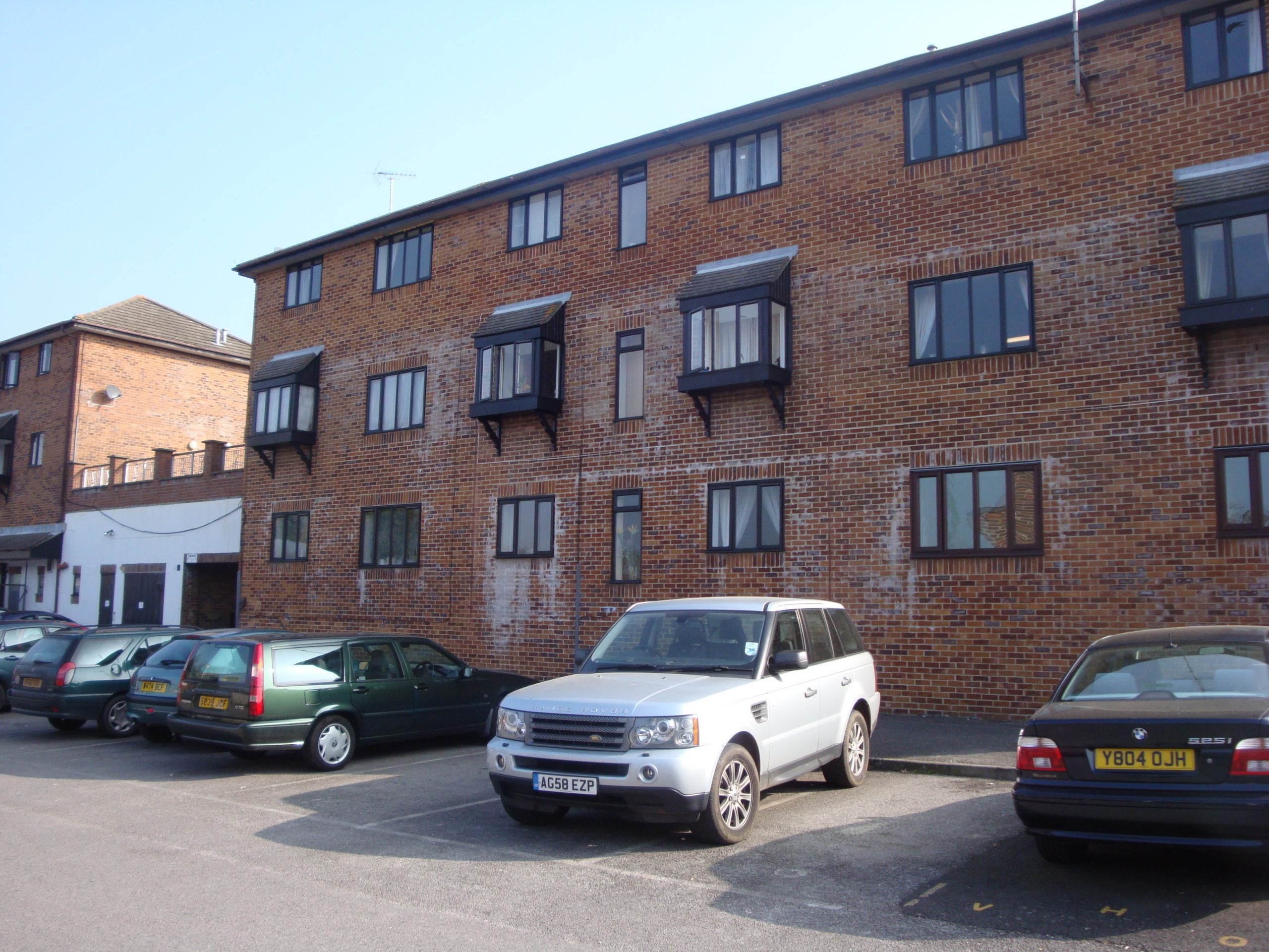 Flat Linden Drive in East Hampshire