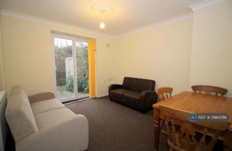 Room Milton Close in Norwich