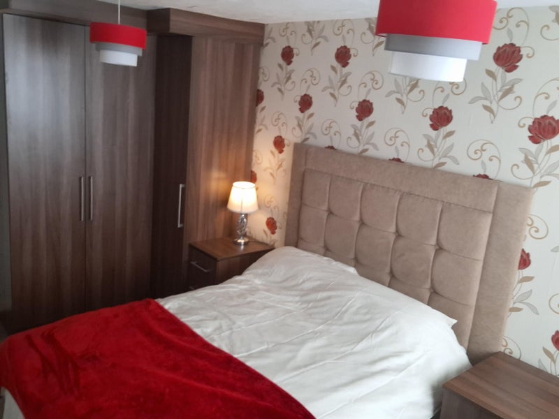 Room Troydale Drive in Manchester