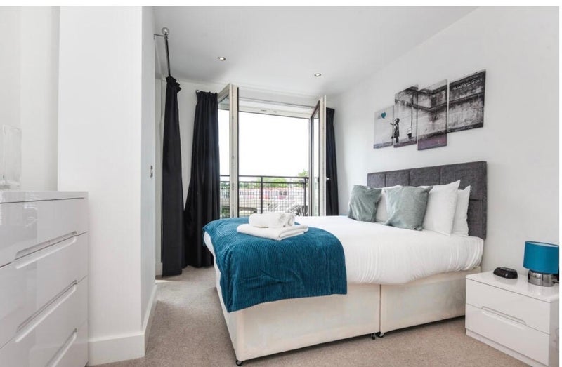 Room Deptford Bridge in Greater London