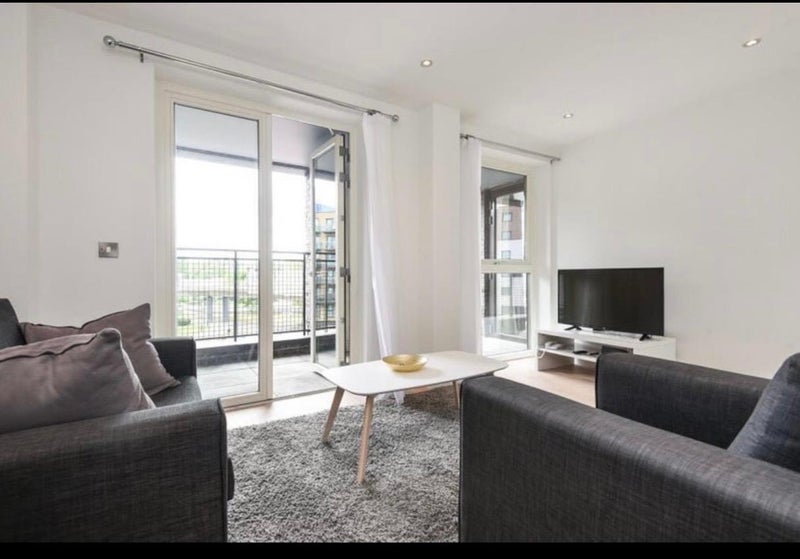 Room Deptford Bridge in Greater London
