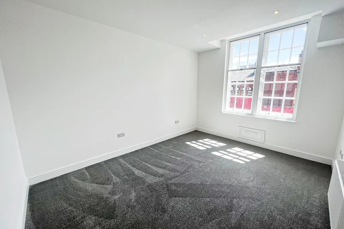 Flat Lowgate in Hull