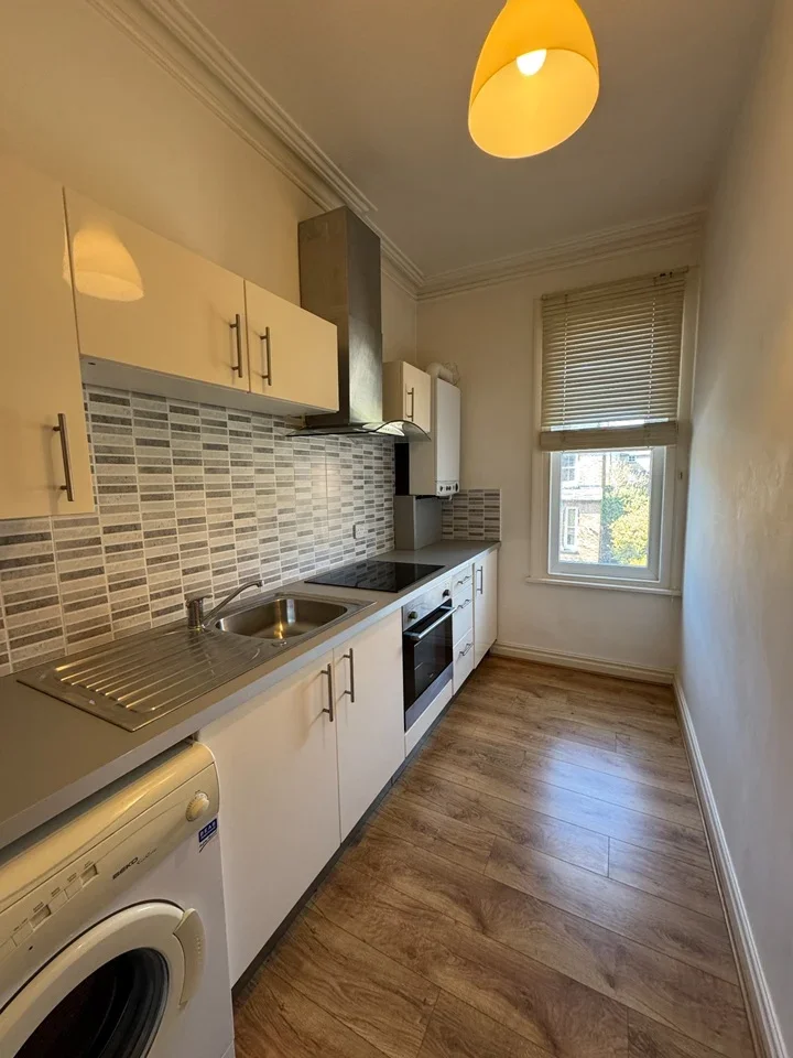 Flat Kinross Road in Crosby