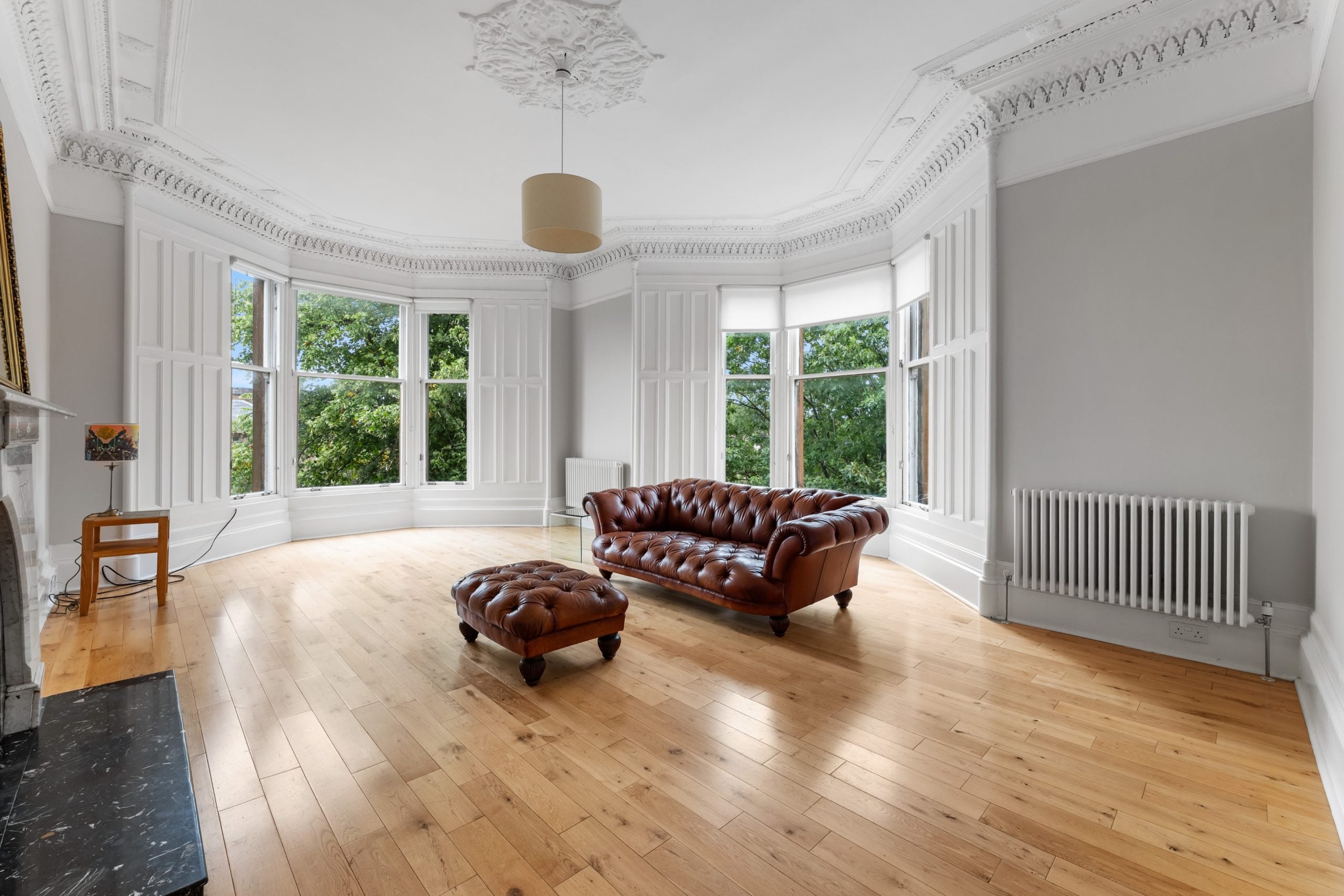 Flat Ruskin Lane in Glasgow