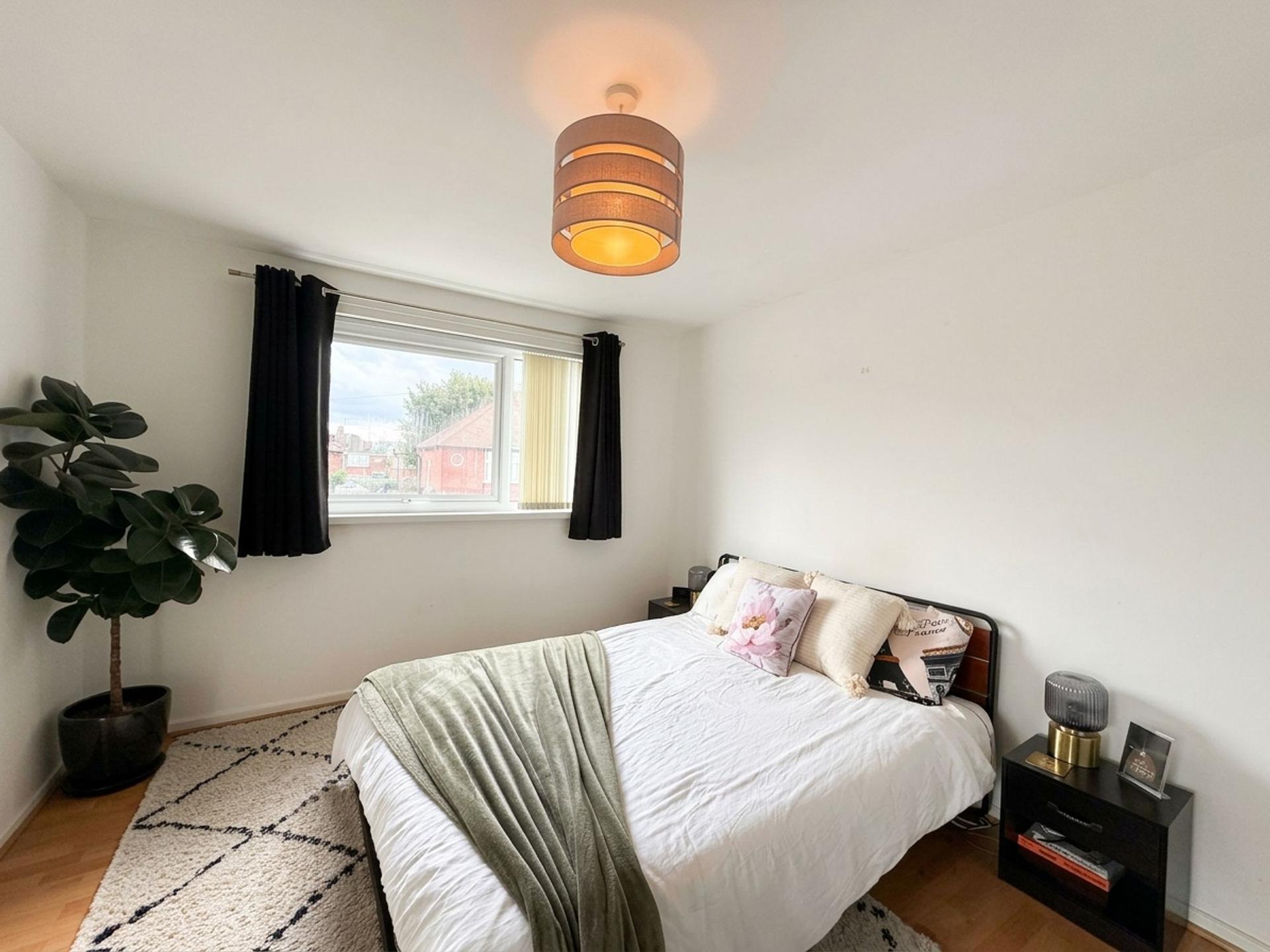 Flat Bowes Street in Newcastle upon Tyne