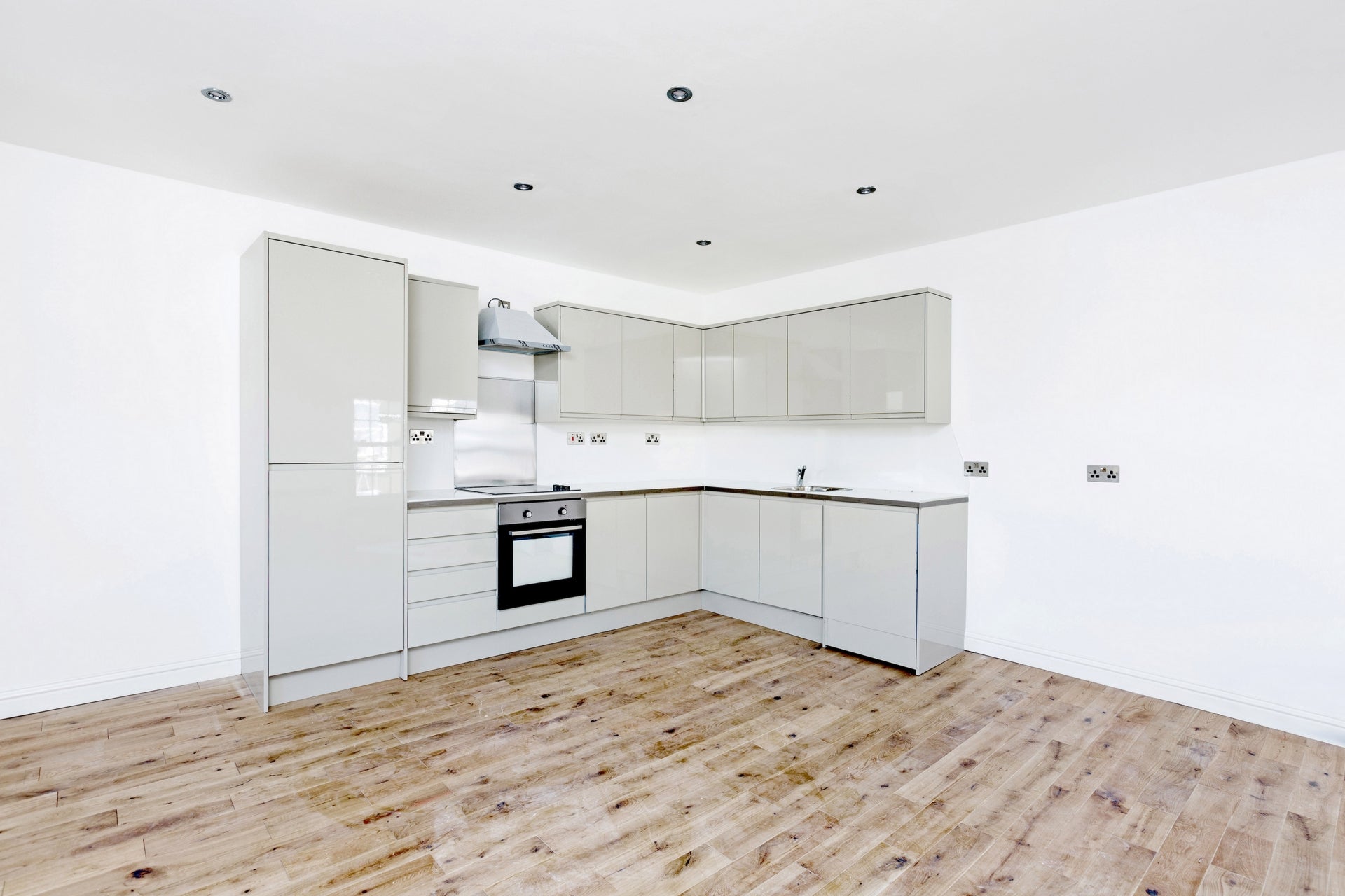 Flat The Broadway in Greater London