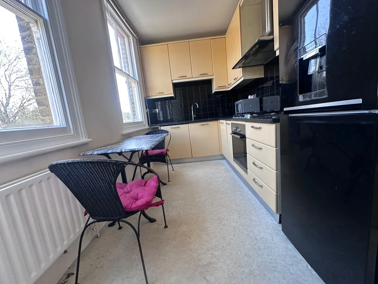 Flat Croxted Road in Greater London