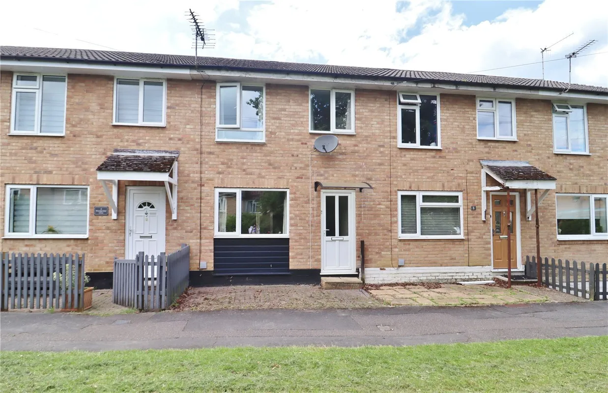 House Woodpecker Close in Verwood