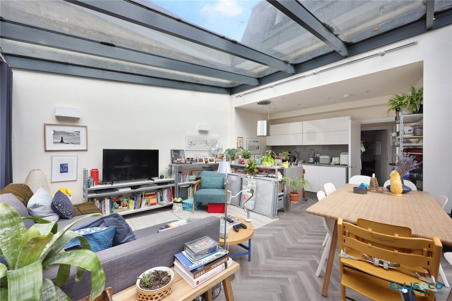 House Maria Terrace in Greater London