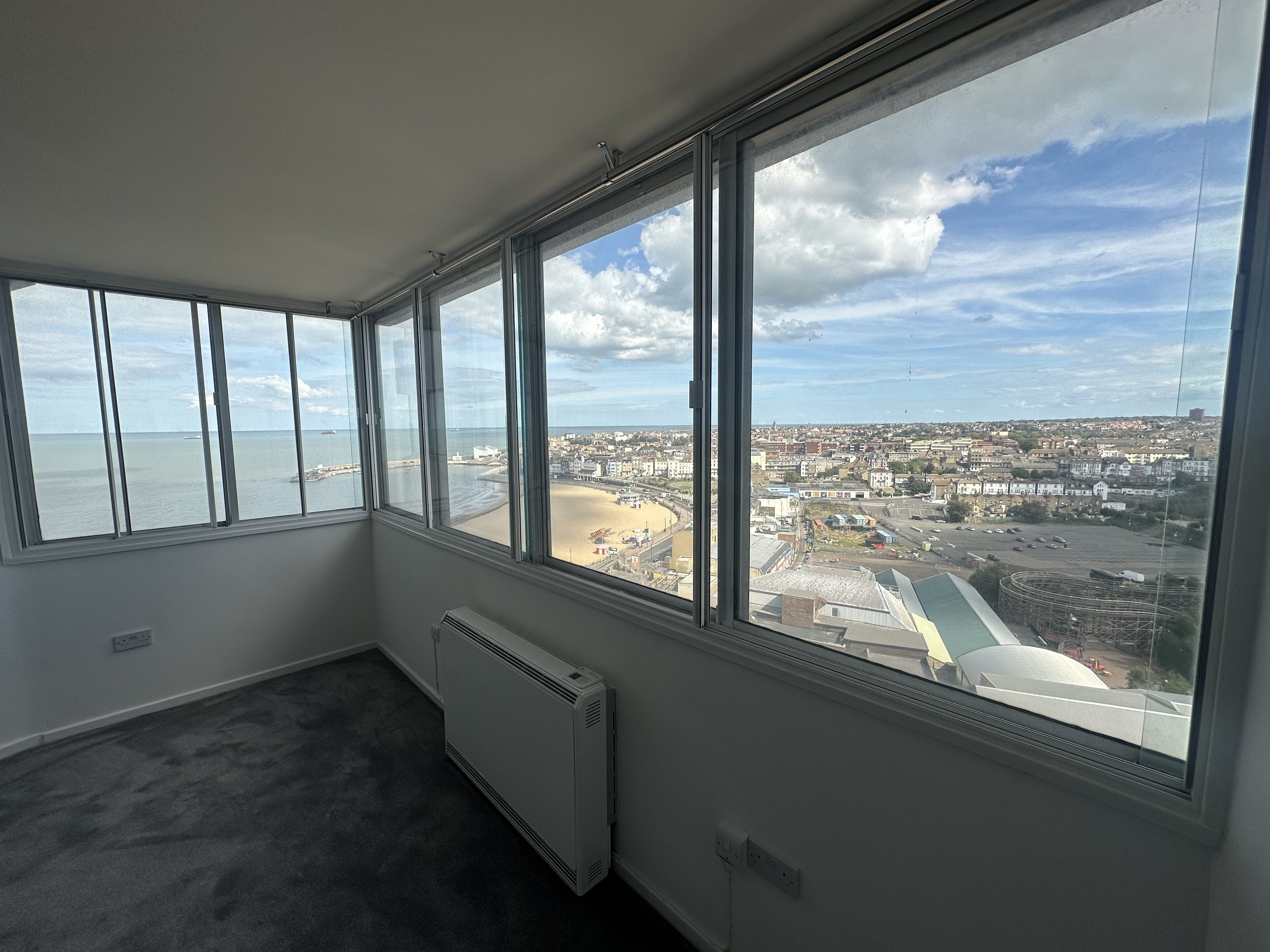 Flat Marine Terrace in Thanet
