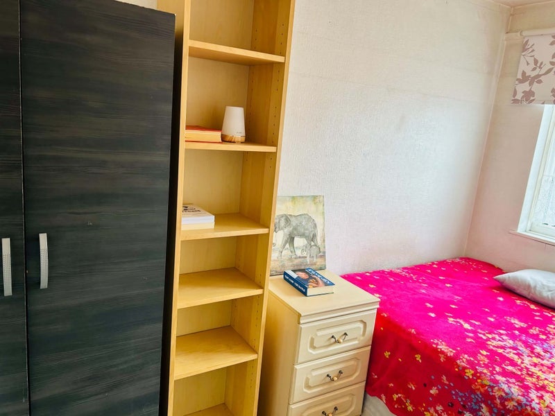 Room Gawsworth Close in Greater London