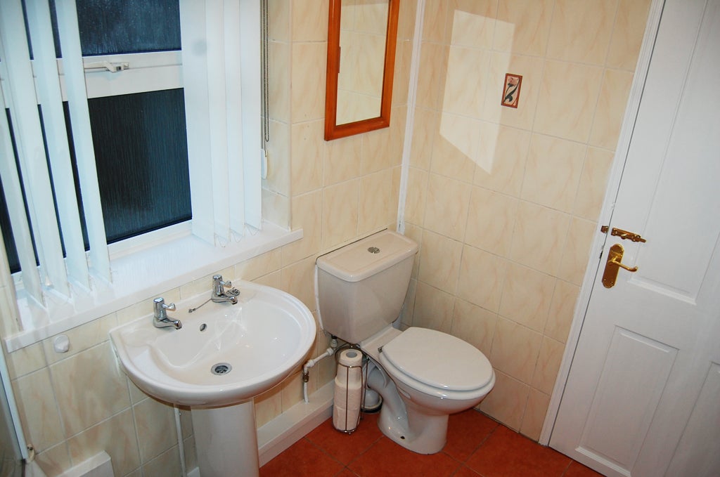 Room Maple Street in Barrow-in-Furness