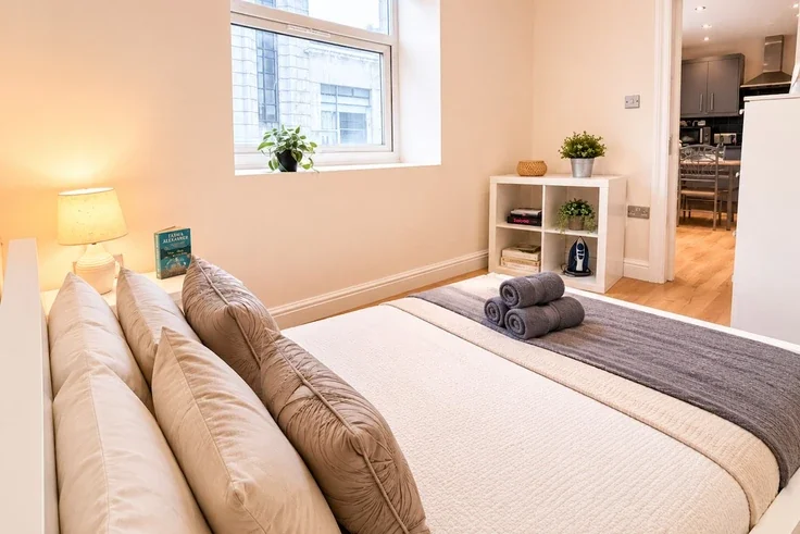 Flat Batty Street in Greater London