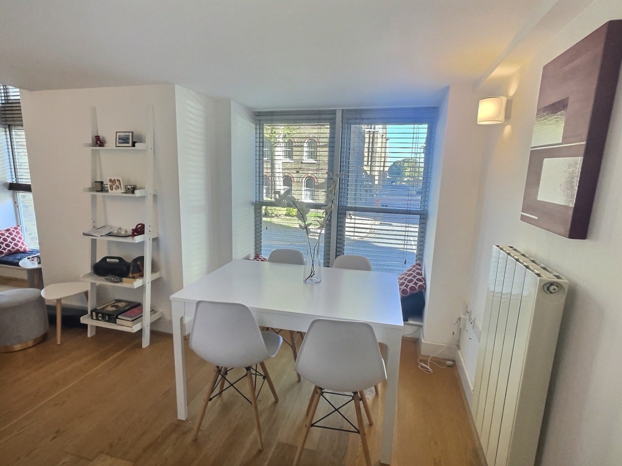 Flat Duke of Wellington Avenue in Greater London