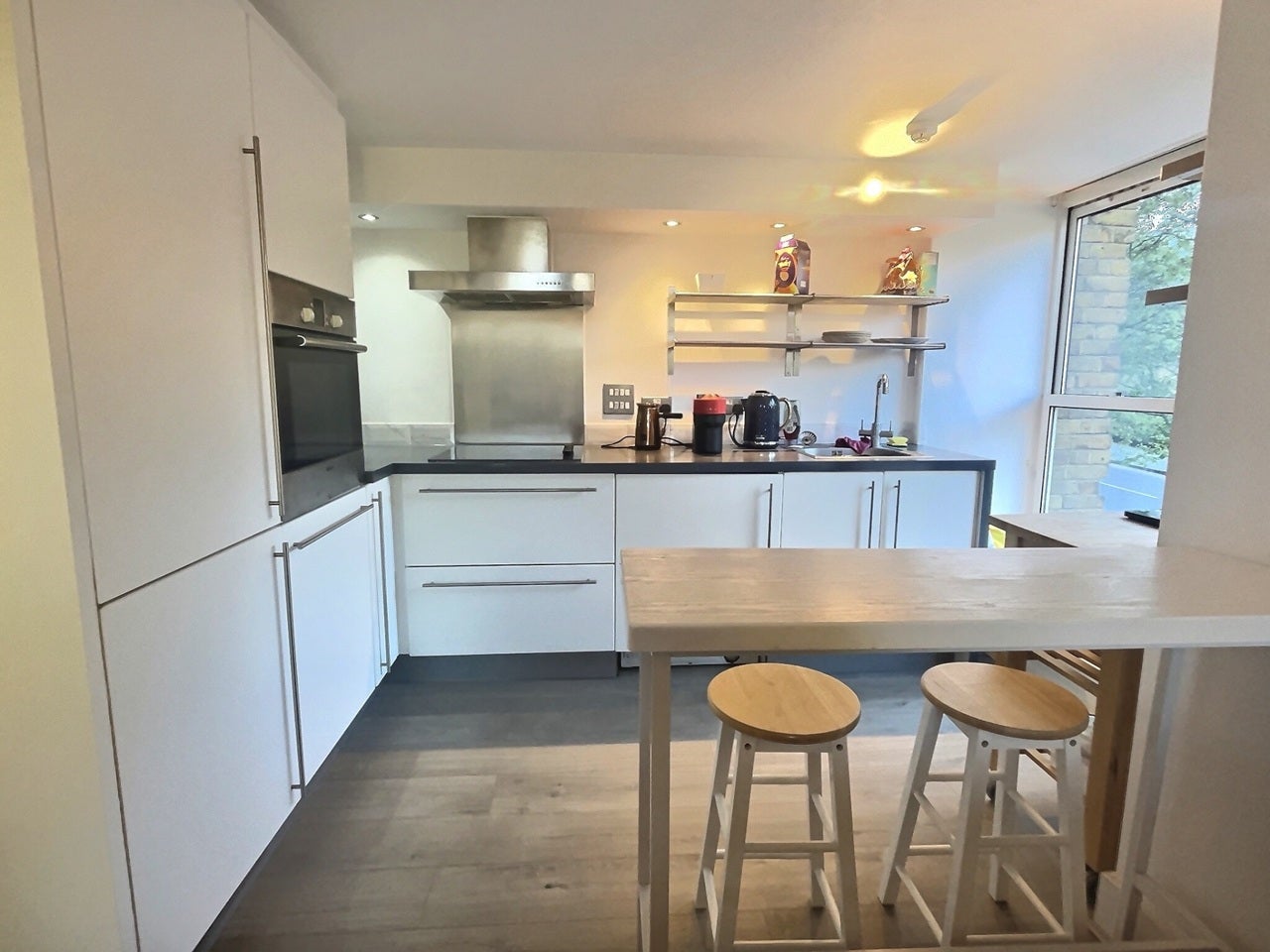 Flat Duke of Wellington Avenue in Greater London