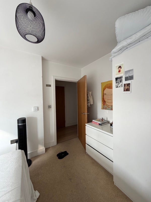Room Stockwell Park Road in Greater London