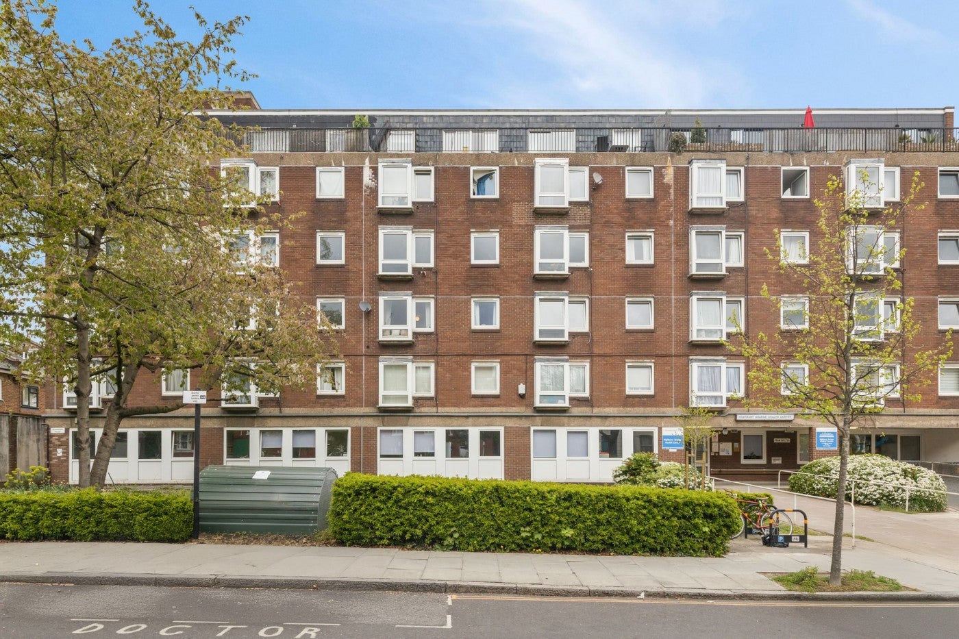 Flat Highbury Grange in Greater London