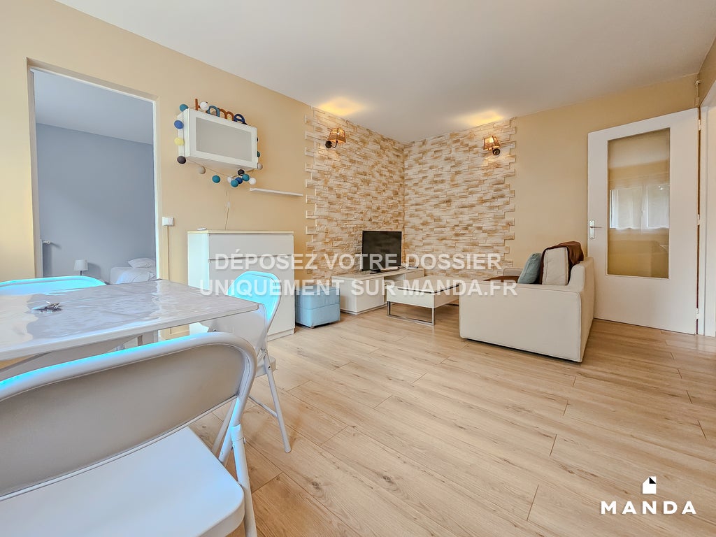 Appartement Rue Pierre Brossolette / Rue de Châtillon à Châtillon