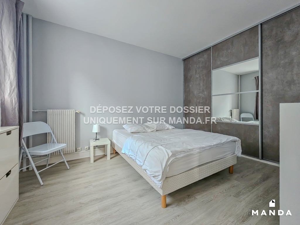 Appartement Rue Pierre Brossolette / Rue de Châtillon à Châtillon